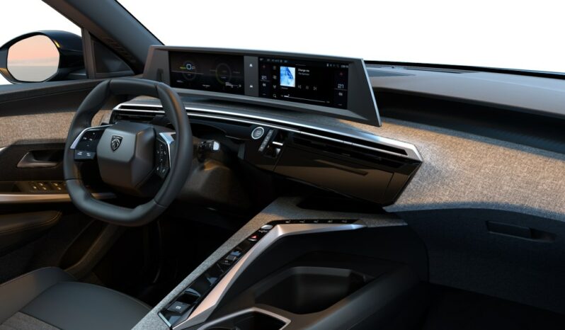 
								Peugeot 5008 Hybrid 136 e-DCS6 Allure full									