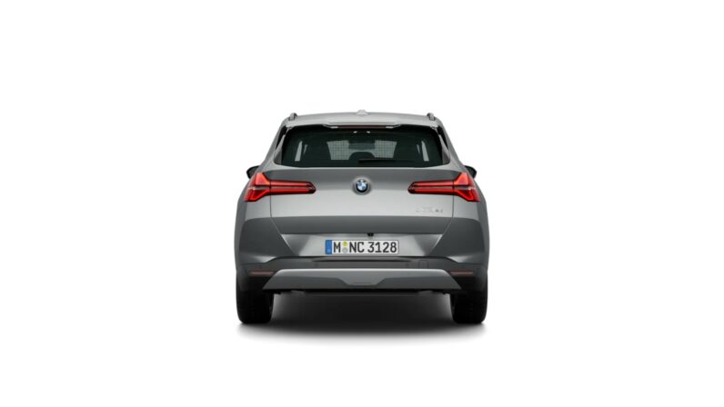 
								BMW X3 xDrive 20d 4 Serie full									