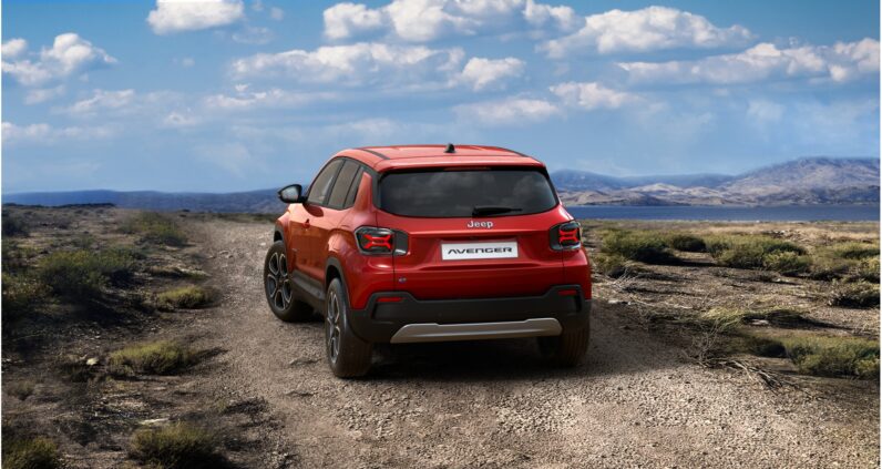 
								JEEP AVENGER 1.2  Altitude full									