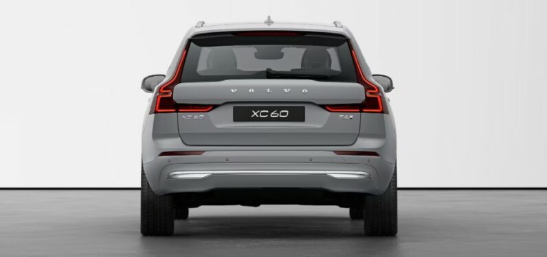 
								Volvo XC60 T6 Plug-in AWD Automatico Core full									