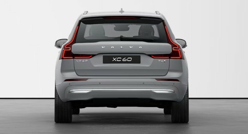 
								Volvo XC60 T6 Plug-in AWD Automatico Core full									